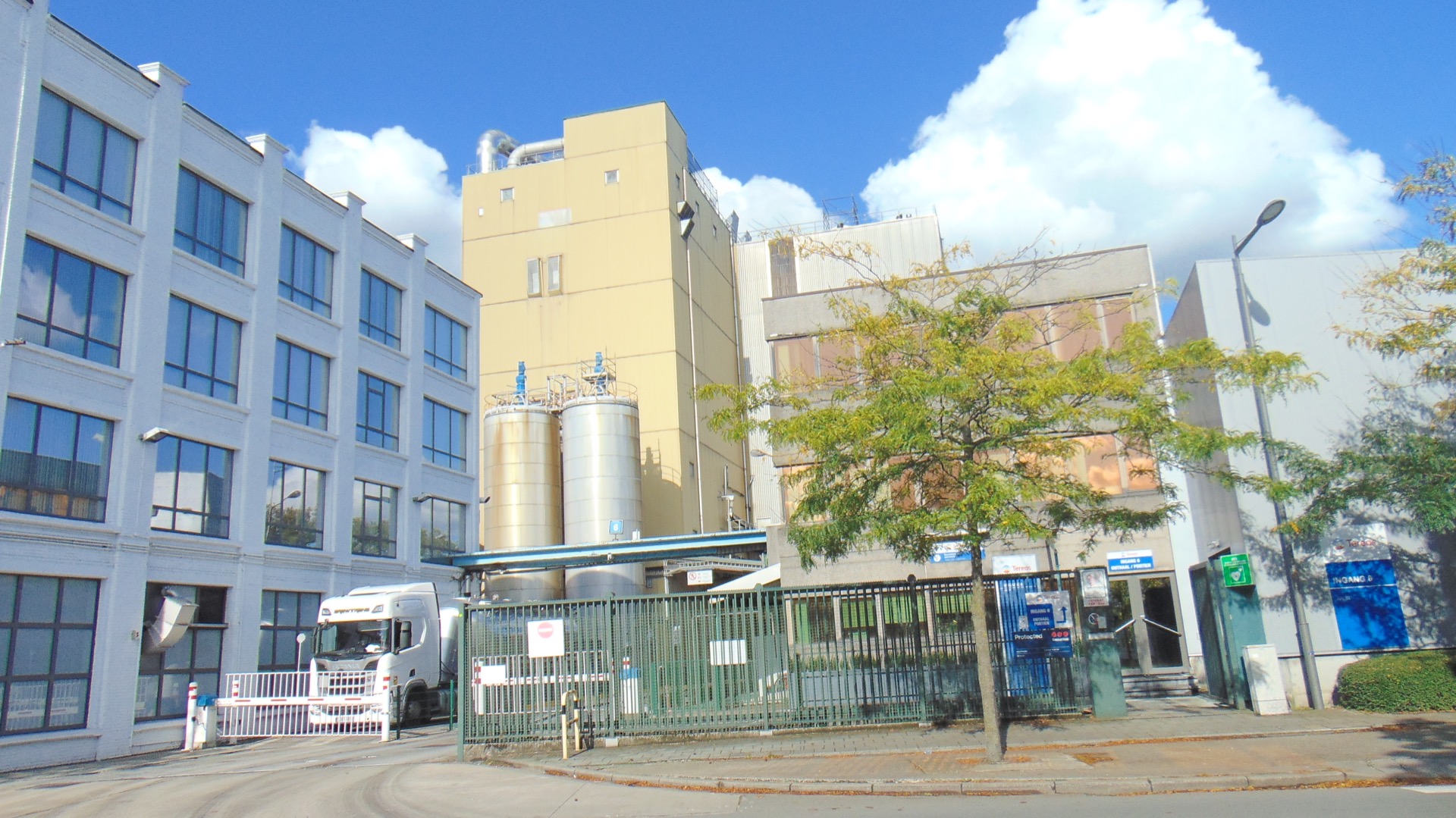Tereos’s wheat-processing plant in Aalst, Belgium, September 2024. Its supply agreement with Avantium specifies wheat-derived syrup from this site for the Dutch company’s plant-based plastics.